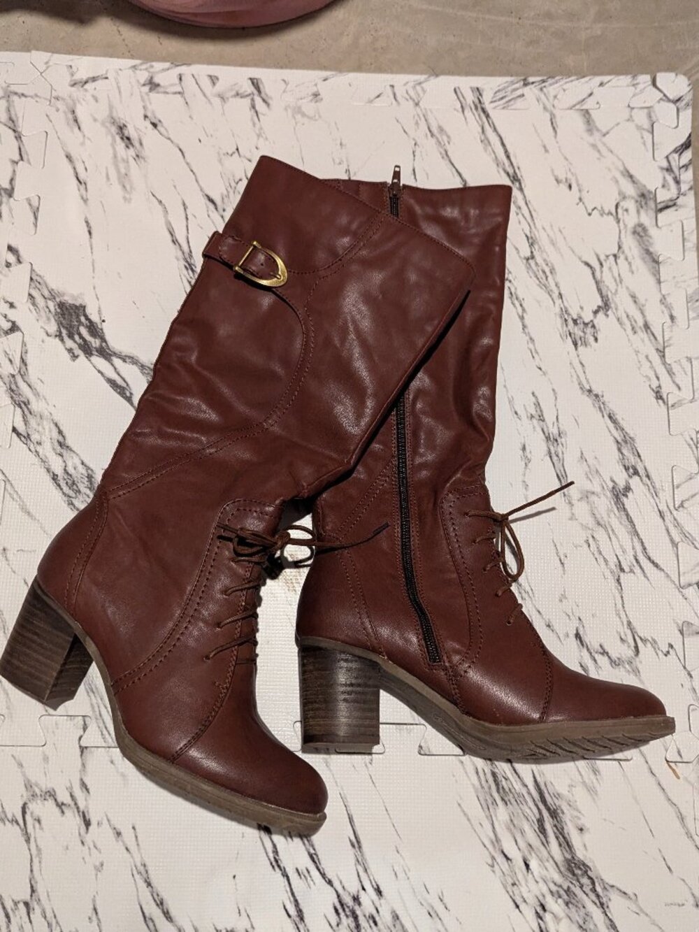 Baretraps brown boots